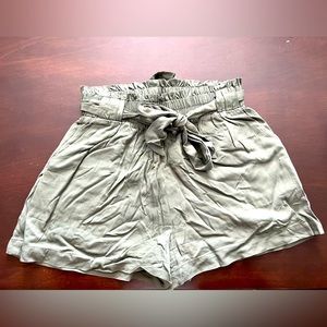 Small Oddy Olive Green Shorts